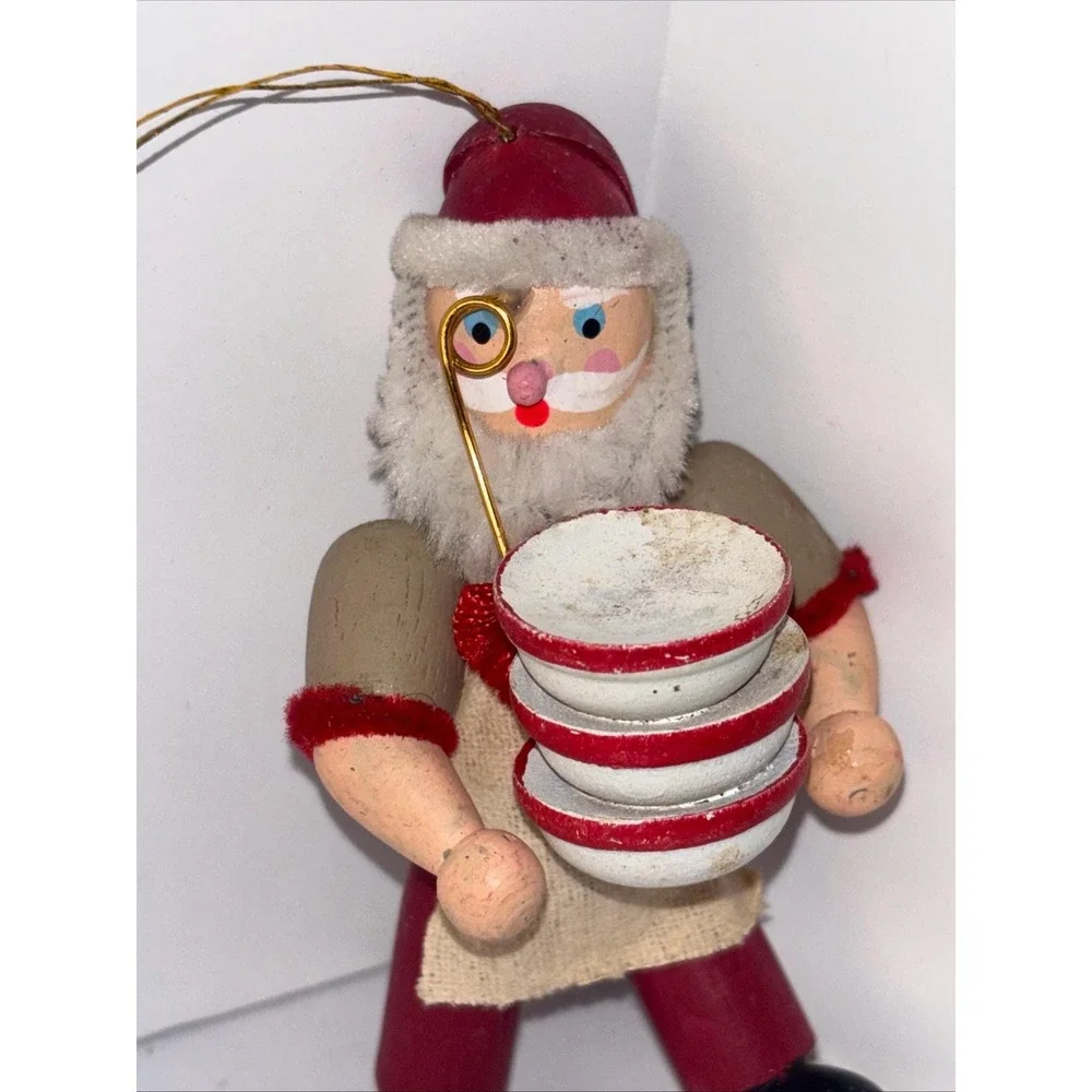 Vintage Wood Christmas Ornament Santa With Apron And Plates 4.5